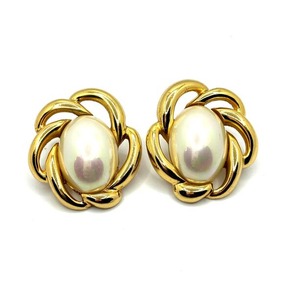 CHRISTIAN DIOR Vintage Women's Gold Lux Mother of Pearl Button Earrings - Picture 1 of 7